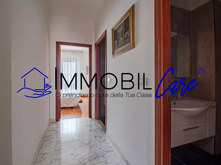 Immagine 18 di Appartamento in vendita  a Livorno