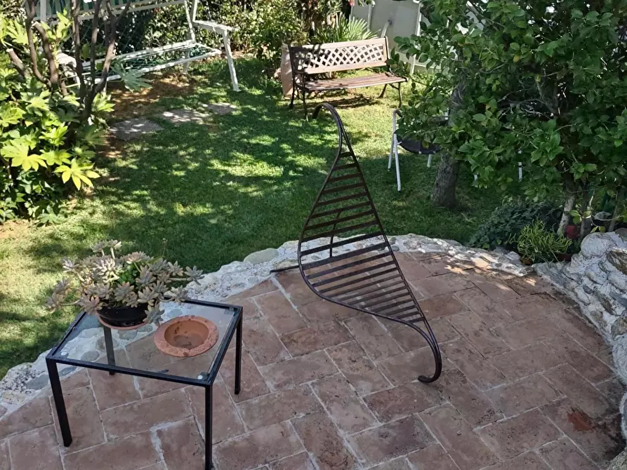 Immagine 22 di Casa bifamiliare in affitto  a Seravezza