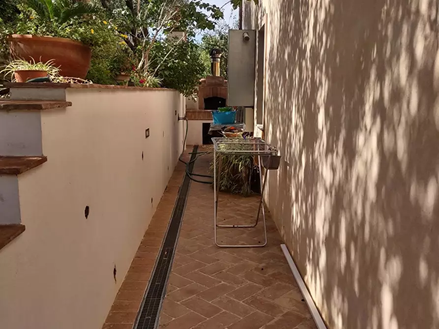 Immagine 20 di Casa bifamiliare in affitto  a Seravezza