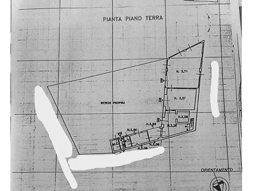 Immagine 2 di Capannone industriale in vendita  a Capannori
