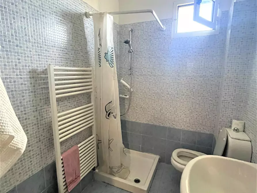 Immagine 11 di Casa bifamiliare in vendita  a Massa