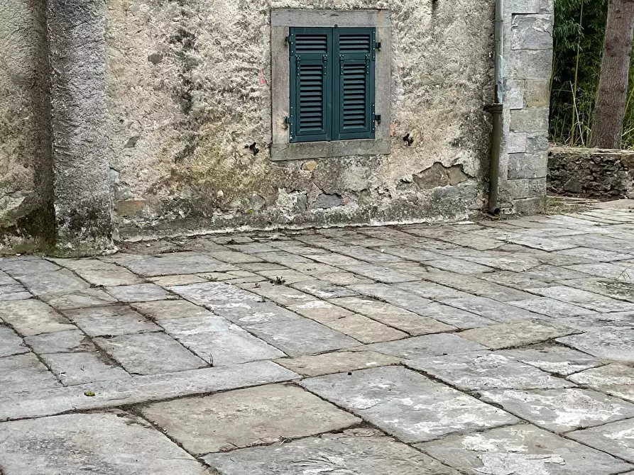 Immagine 14 di Casa semindipendente in vendita  a Fivizzano