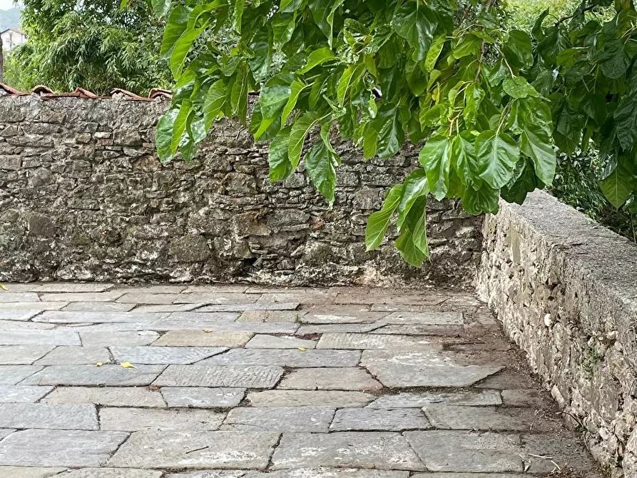 Immagine 13 di Casa semindipendente in vendita  a Fivizzano