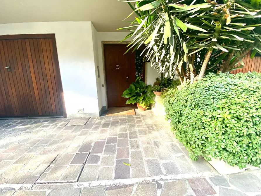 Immagine 35 di Terratetto in vendita  a Pontedera