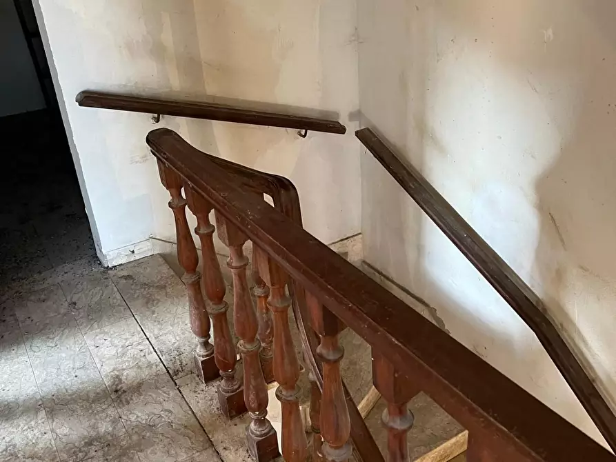 Immagine 9 di Terratetto in vendita  a Capraia E Limite