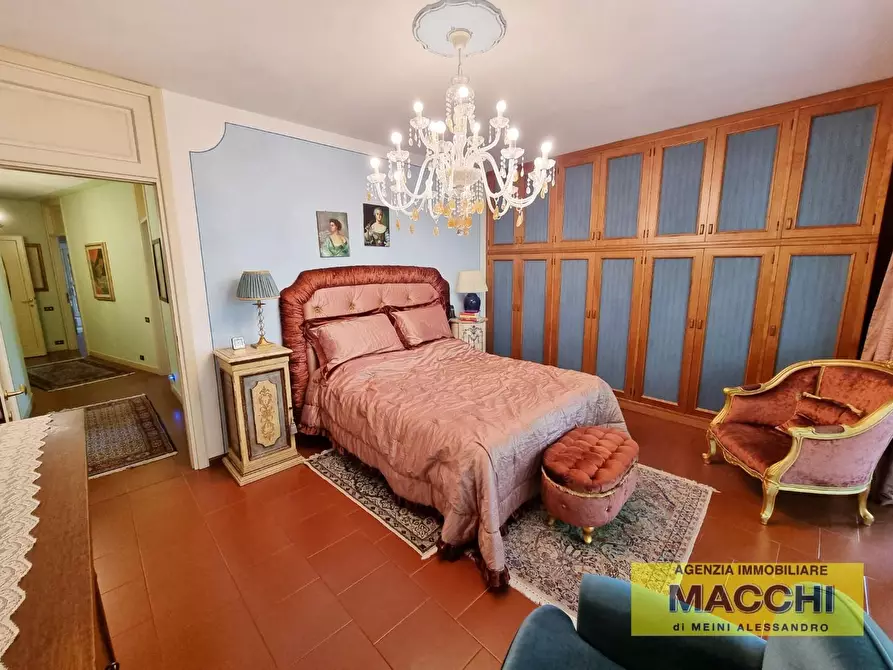 Immagine 16 di Villa in vendita  a Pontedera