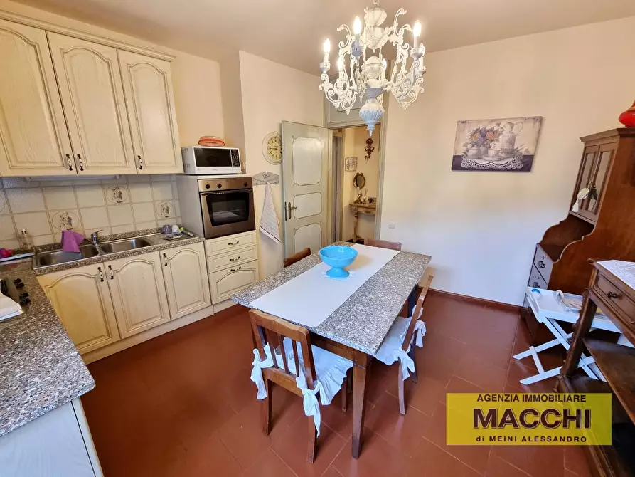 Immagine 31 di Villa in vendita  a Pontedera