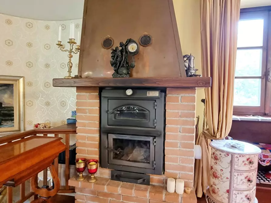 Immagine 5 di Villa in vendita  a Pontedera