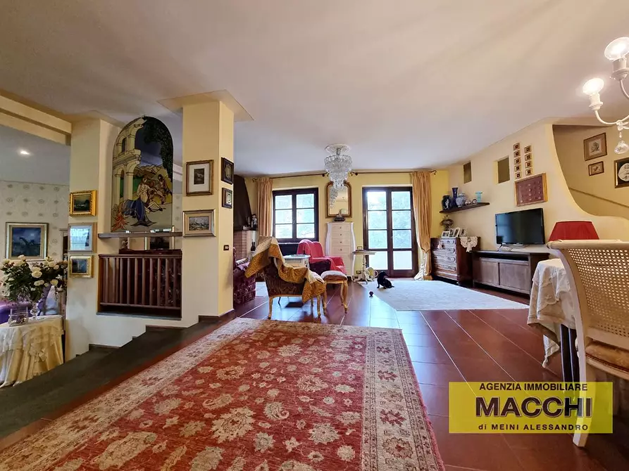 Immagine 9 di Villa in vendita  a Pontedera