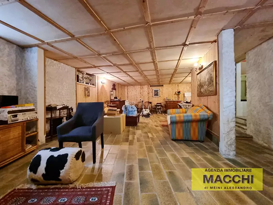 Immagine 36 di Villa in vendita  a Pontedera