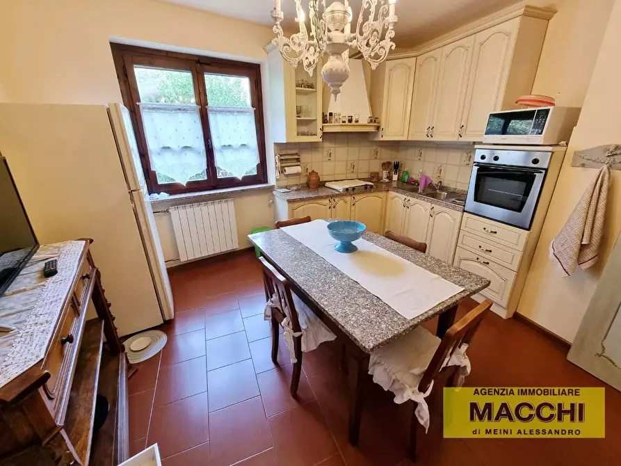 Immagine 32 di Villa in vendita  a Pontedera