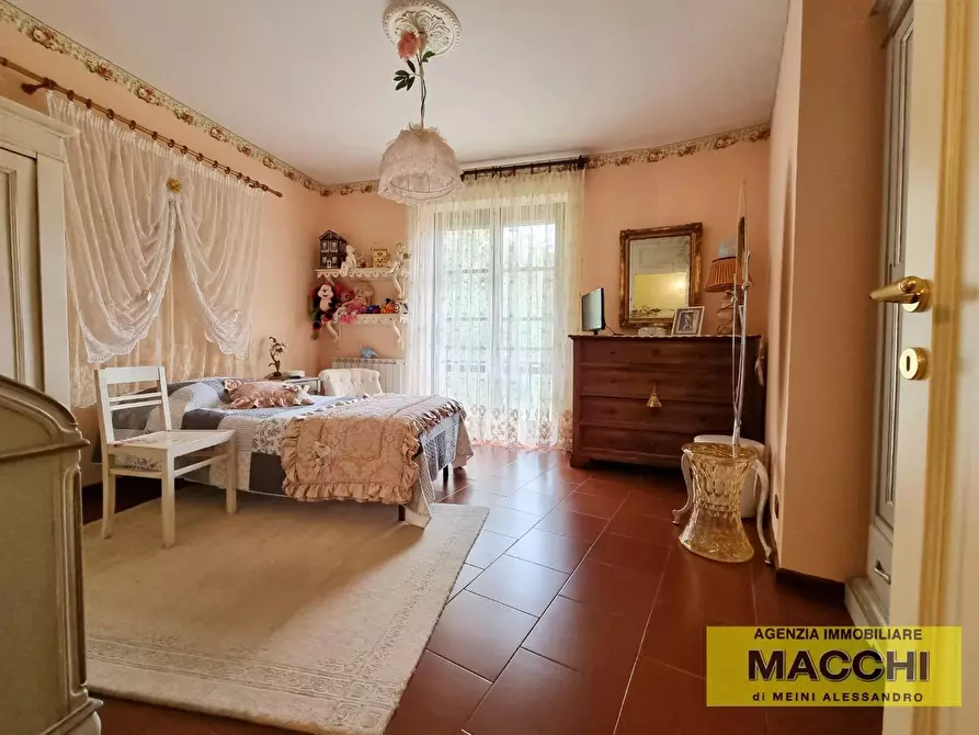 Immagine 23 di Villa in vendita  a Pontedera