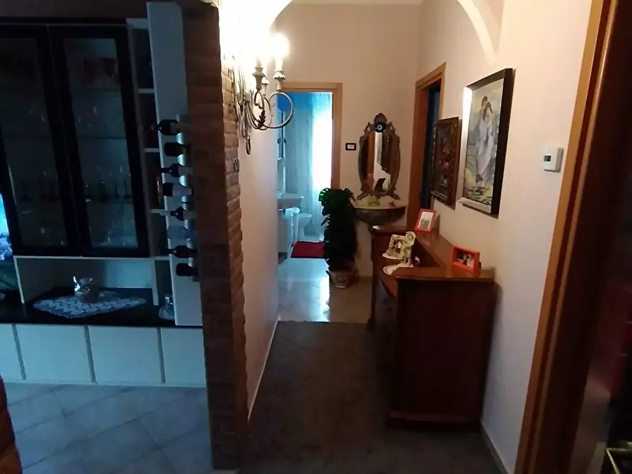 Immagine 5 di Appartamento in vendita  a Carrara