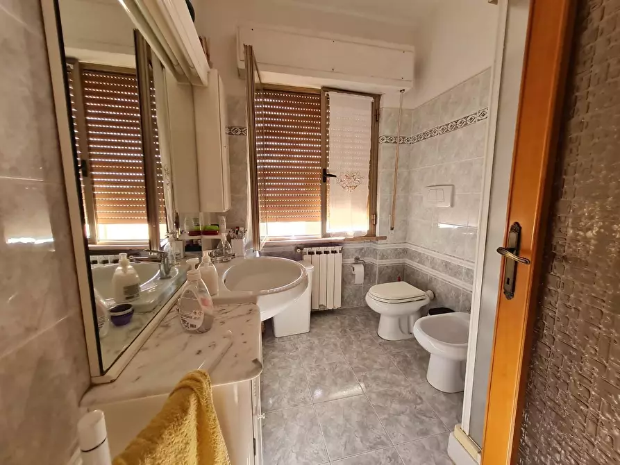 Immagine 11 di Appartamento in vendita  a Campiglia Marittima