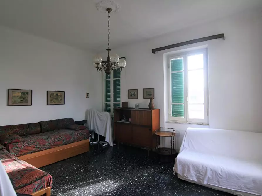 Immagine 4 di Casa semindipendente in vendita  a Carrara