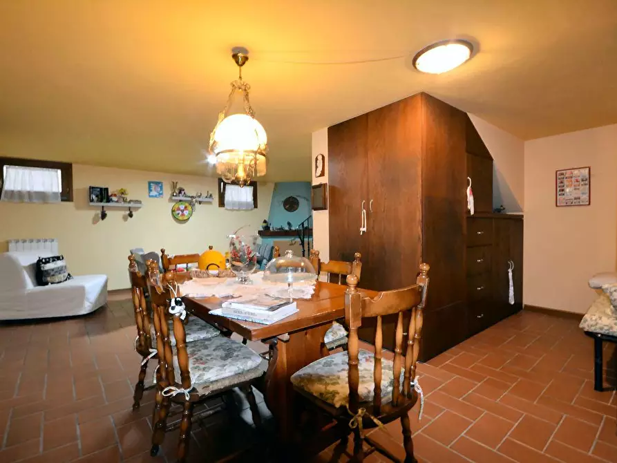 Immagine 24 di Villa in vendita  a Lucca