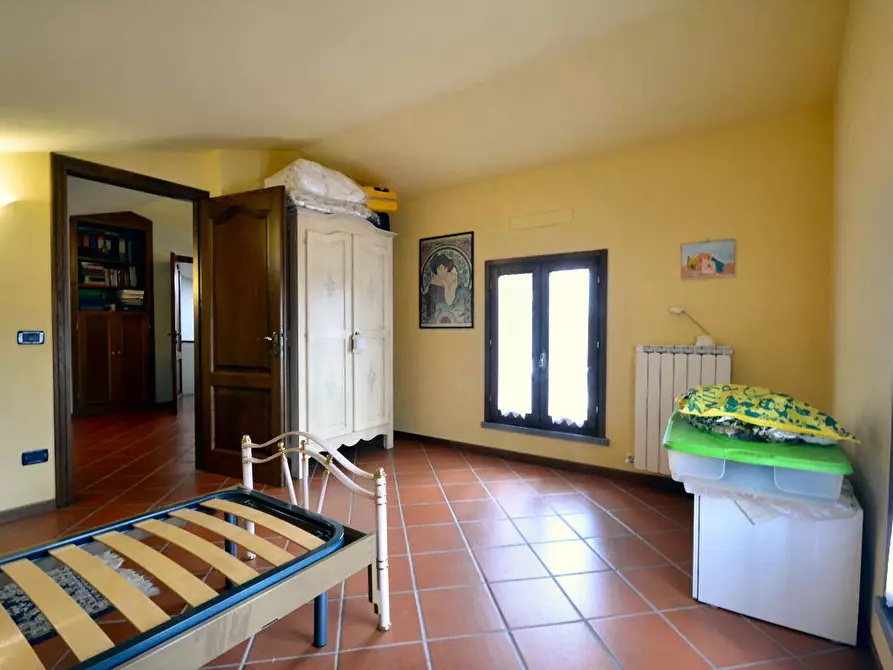 Immagine 17 di Villa in vendita  a Lucca