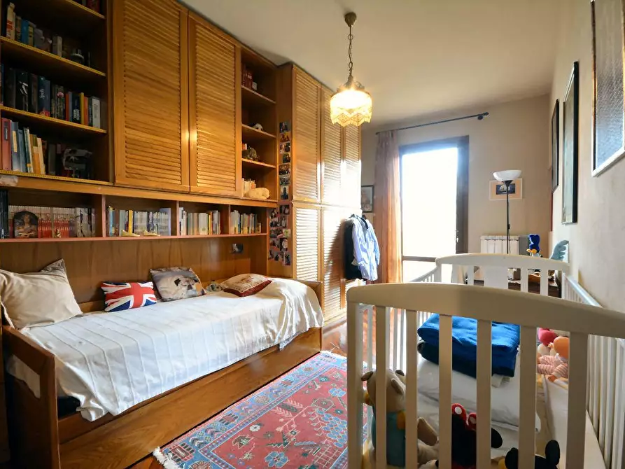 Immagine 12 di Villa in vendita  a Lucca