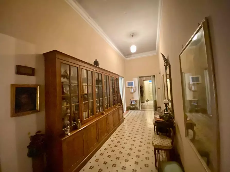 Immagine 13 di Villa in vendita  a Lucca