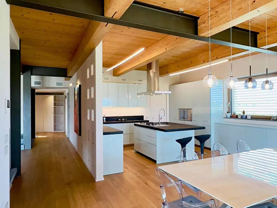 Immagine 10 di Villa in vendita  a Santa Croce Sull'arno