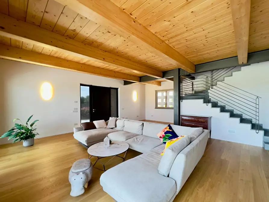 Immagine 7 di Villa in vendita  a Santa Croce Sull'arno