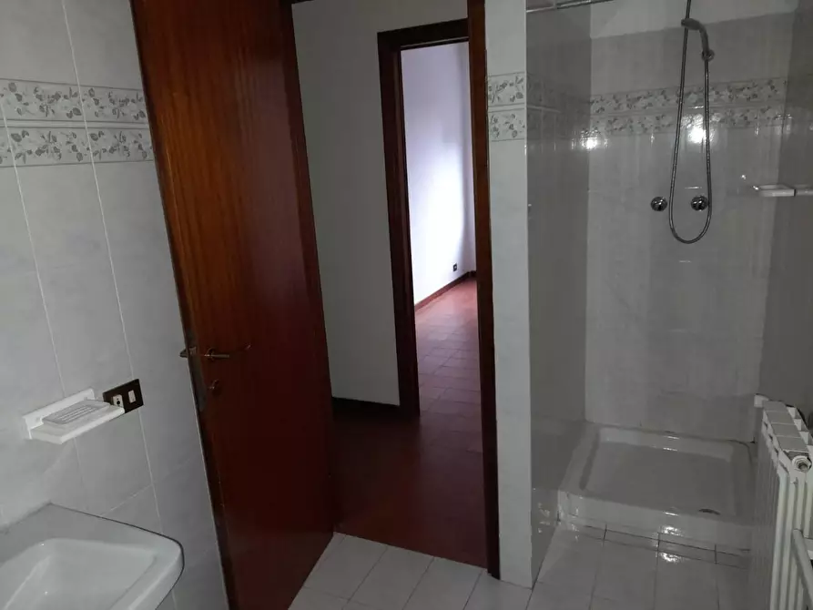 Immagine 16 di Appartamento in vendita  a Carrara