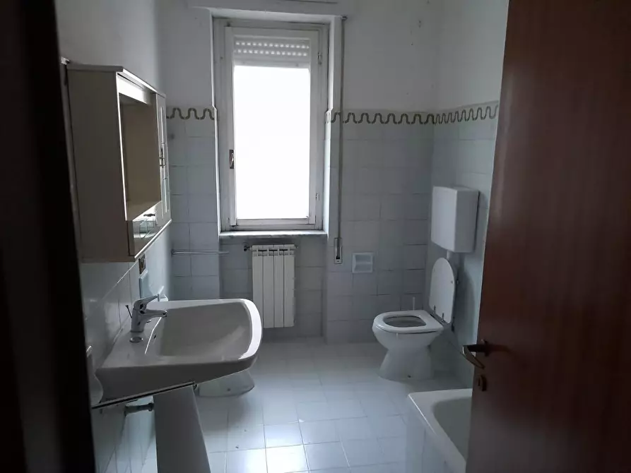 Immagine 13 di Appartamento in vendita  a Carrara