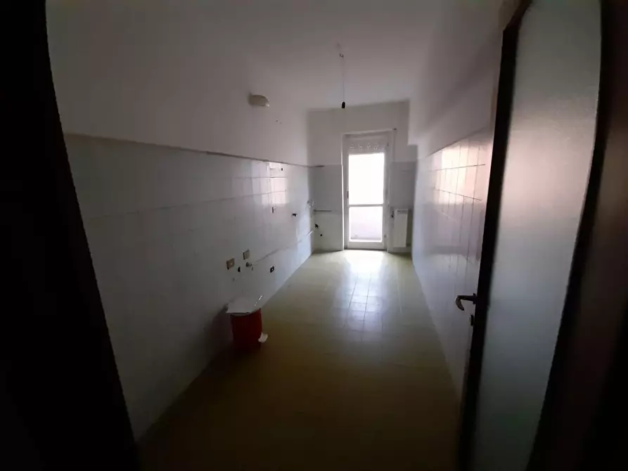 Immagine 3 di Appartamento in vendita  a Carrara