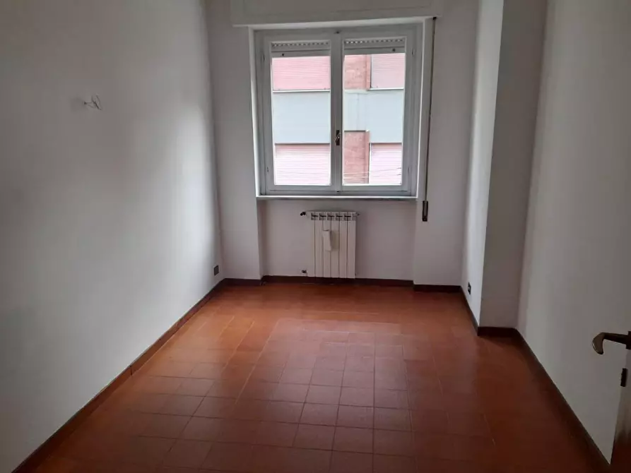 Immagine 11 di Appartamento in vendita  a Carrara