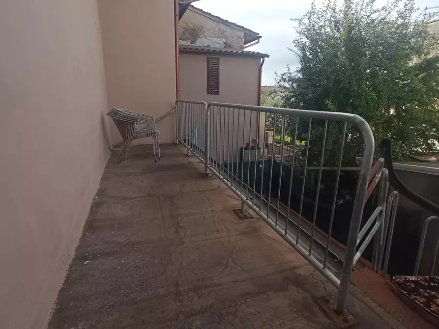 Immagine 16 di Appartamento in vendita  a Montopoli In Val D'arno