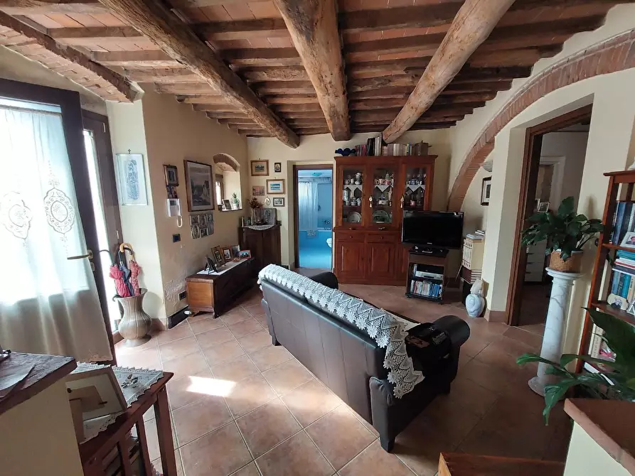 Immagine 22 di Casa bifamiliare in vendita  a Carrara