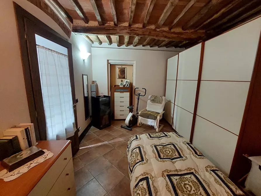 Immagine 17 di Casa bifamiliare in vendita  a Carrara