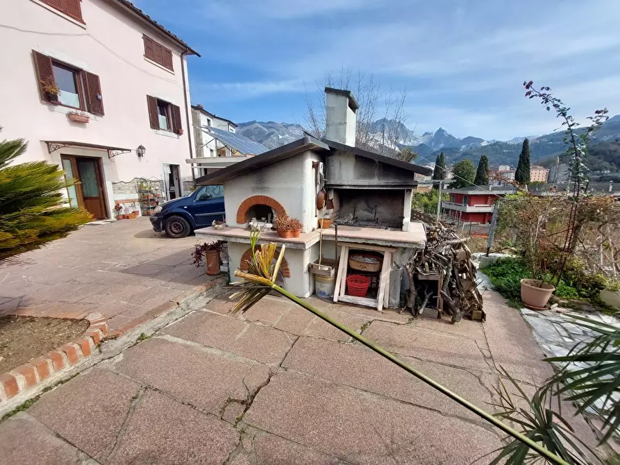 Immagine 40 di Casa bifamiliare in vendita  a Carrara