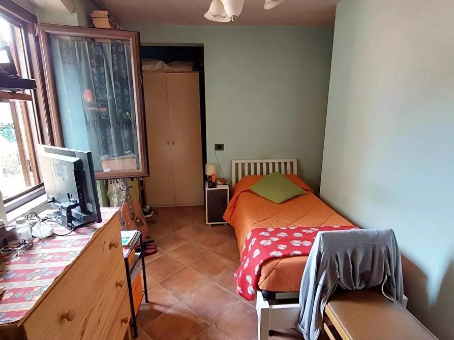 Immagine 9 di Casa bifamiliare in vendita  a Carrara