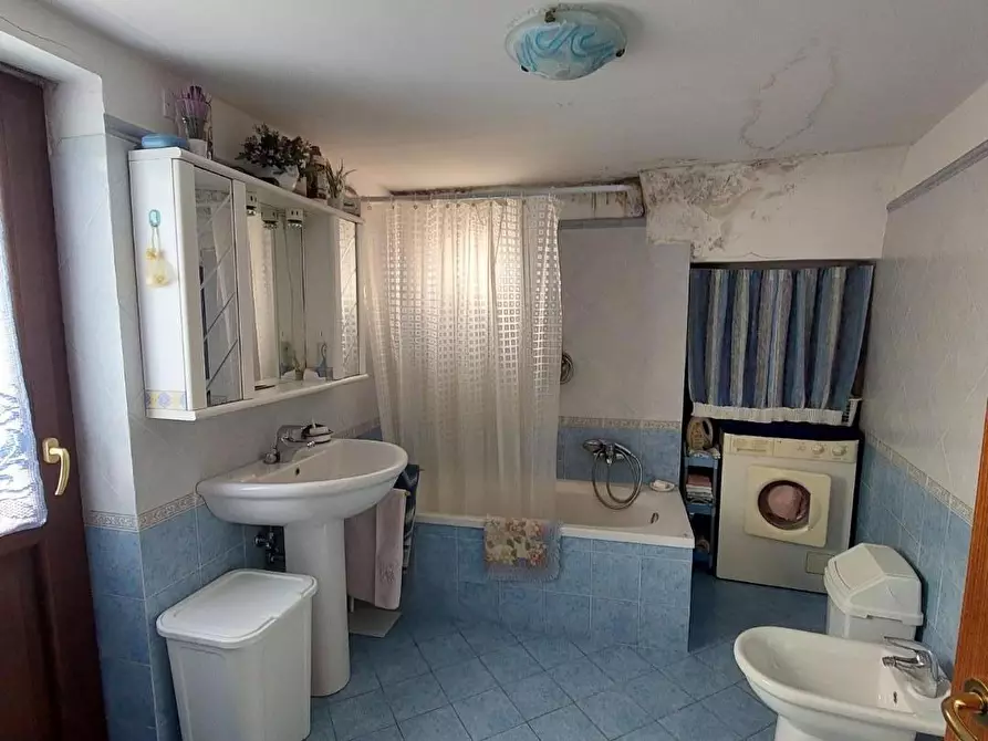 Immagine 28 di Casa bifamiliare in vendita  a Carrara