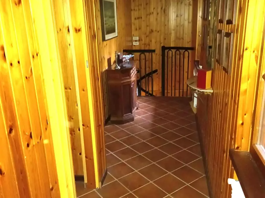 Immagine 15 di Rustico / casale in vendita  a Capannori