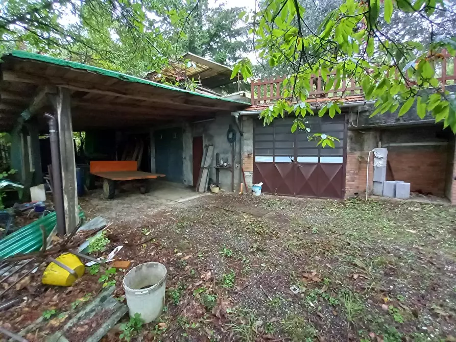 Immagine 5 di Rustico / casale in vendita  a Capannori