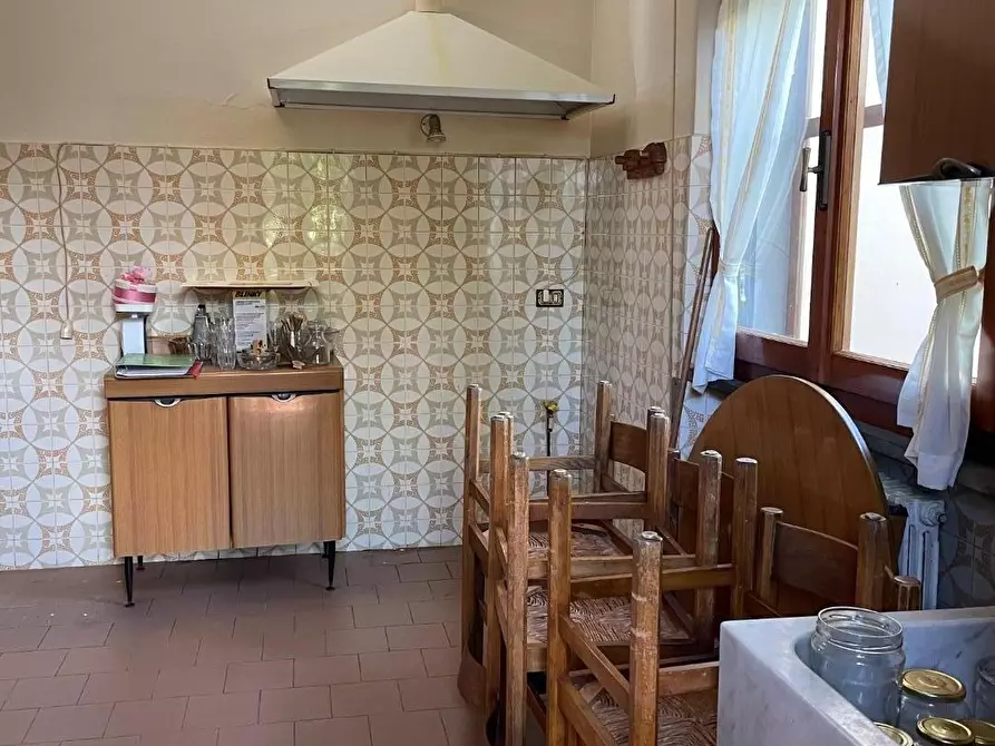 Immagine 8 di Villa in vendita  a Forte Dei Marmi