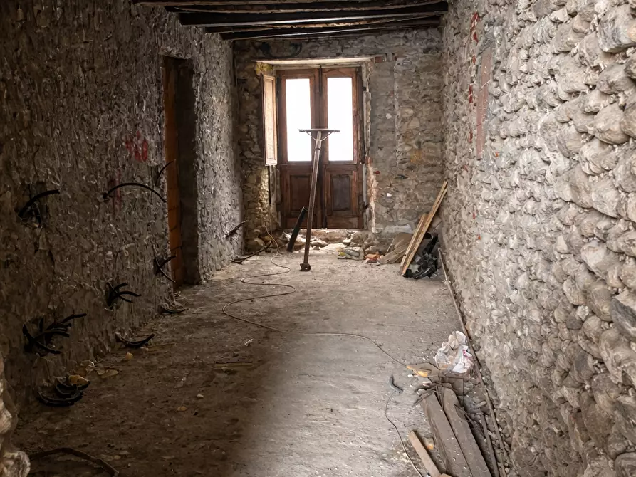 Immagine 13 di Appartamento in vendita  a Massa