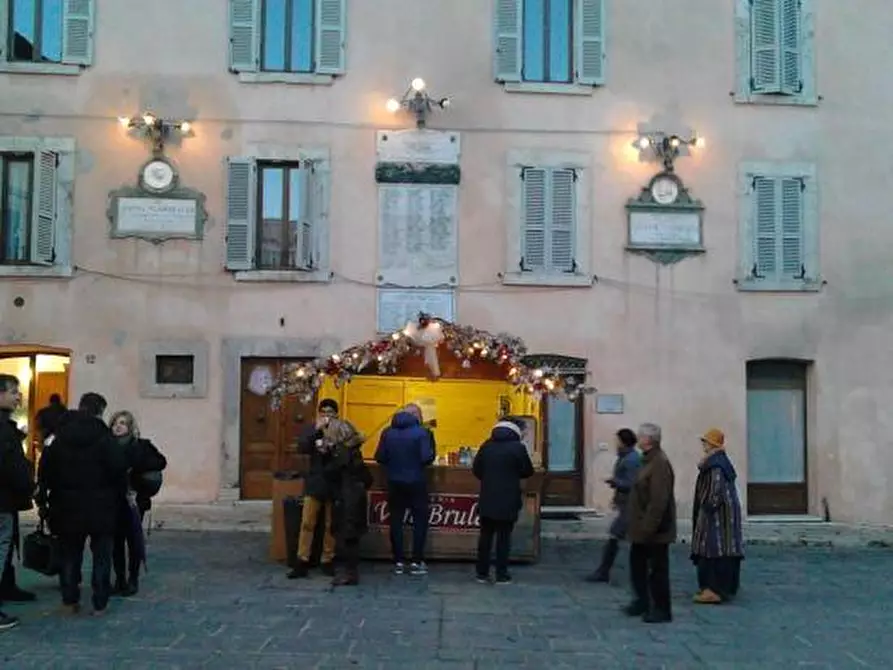 Immagine 22 di Appartamento in vendita  a Massa