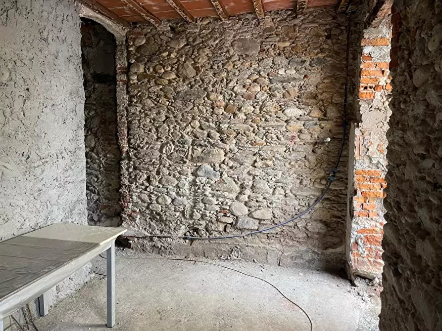 Immagine 19 di Appartamento in vendita  a Massa