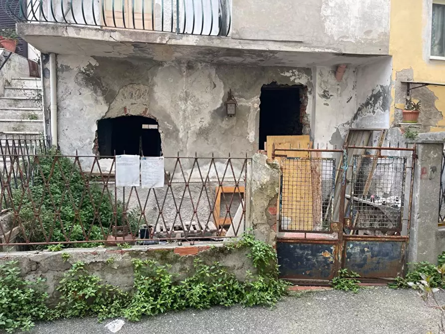 Immagine 17 di Appartamento in vendita  a Massa