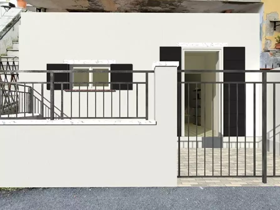 Immagine 3 di Appartamento in vendita  a Massa