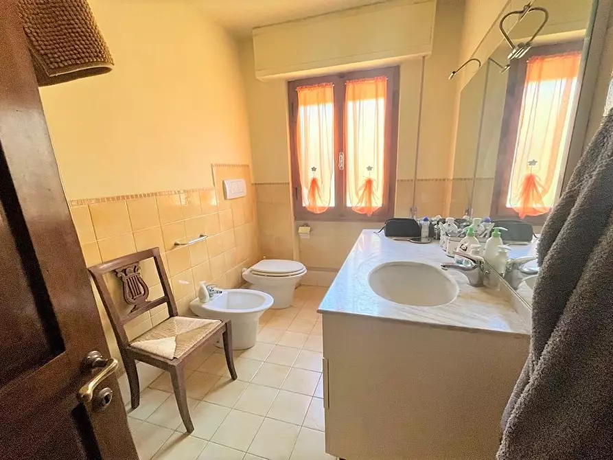 Immagine 9 di Villa in vendita  a Certaldo