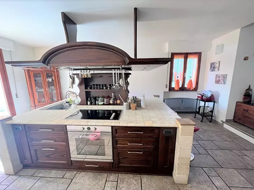 Immagine 5 di Villa in vendita  a Certaldo