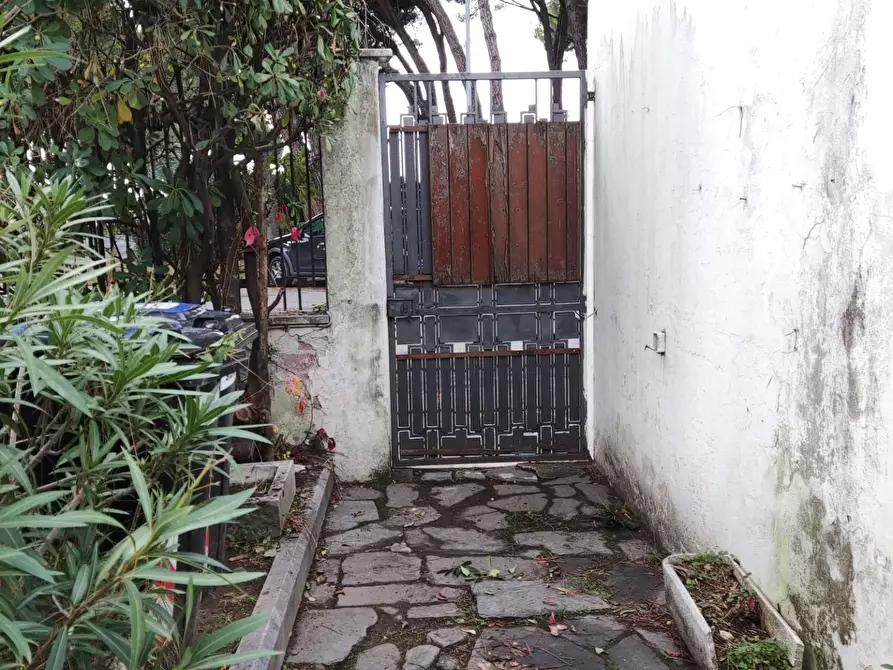 Immagine 23 di Villa in vendita  a Carrara