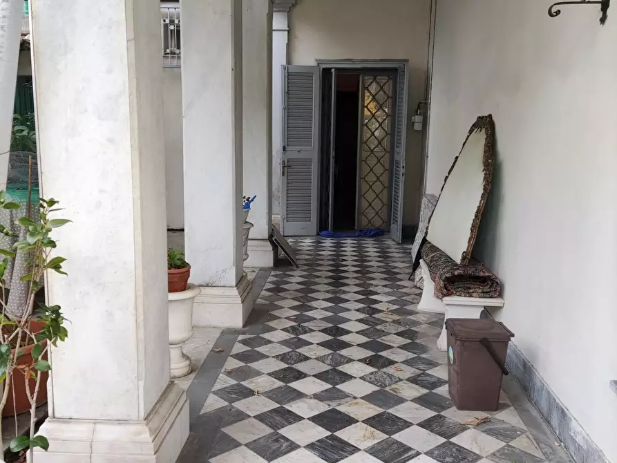Immagine 18 di Villa in vendita  a Carrara