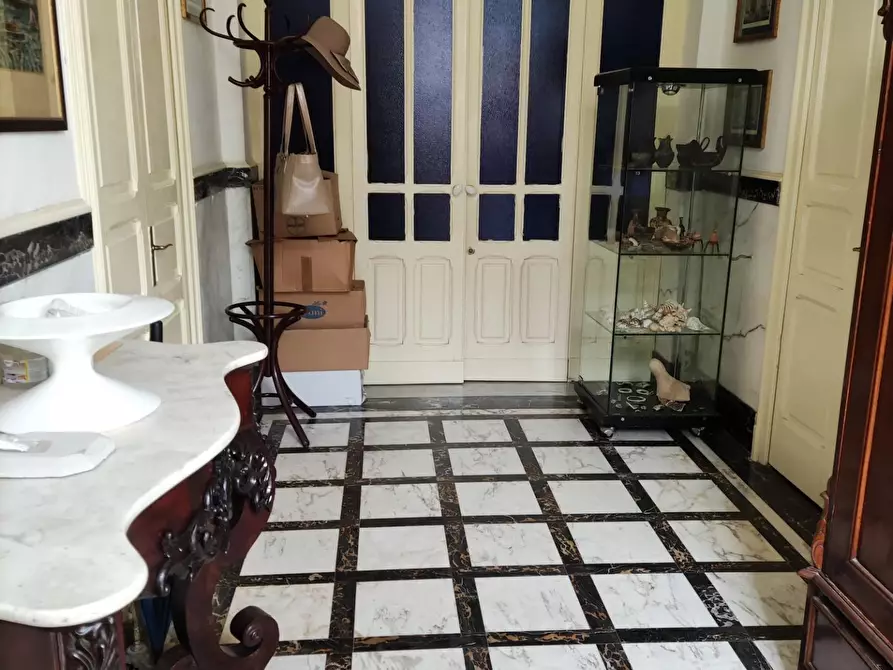 Immagine 24 di Villa in vendita  a Carrara