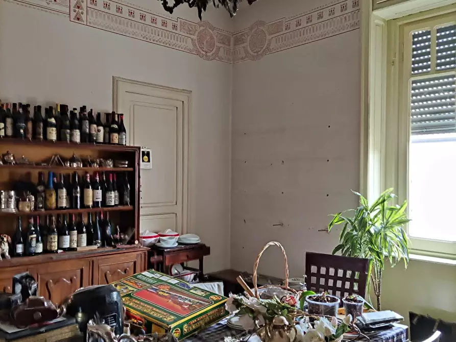 Immagine 3 di Villa in vendita  a Carrara