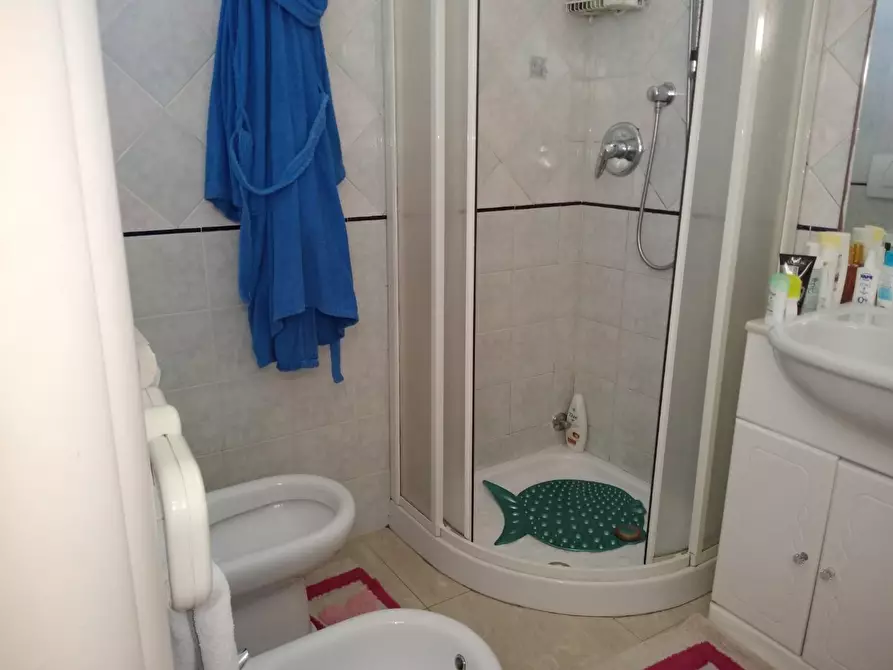 Immagine 8 di Casa semindipendente in vendita  a Carrara